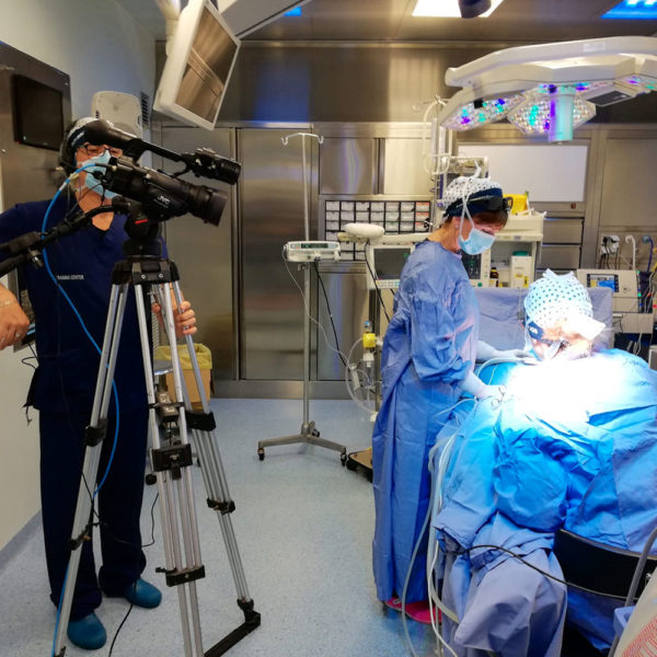 Tecnomedit- Live Surgery 3D Tecnomedit- Live Surgery 3D